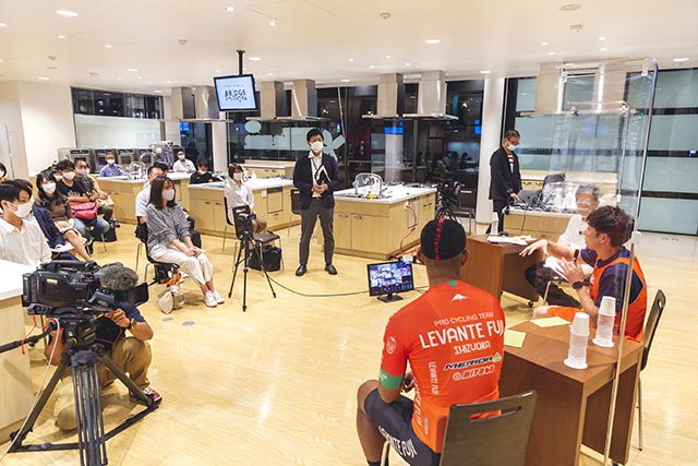 静岡の未来を考えるトークイベントBRIDGESHIZUOKA
