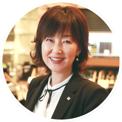 種本祐子氏
